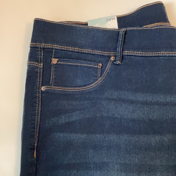 Curve Appeal - Curve Creator High Rise Skinny - Picture 4 of 11